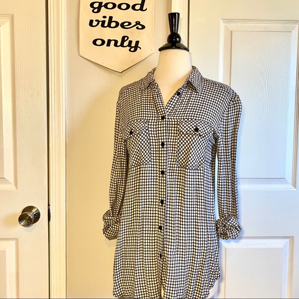BDG Urban Outfitters Plaid Button Down XS